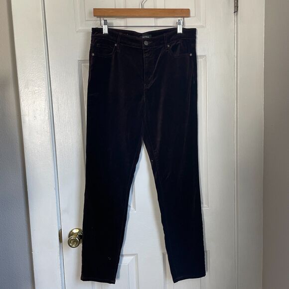 Well Worn Ladies' Pant High-Rise Luxe Velvet Tapered Pant size 8 / 29 - Picture 4 of 11